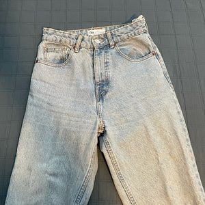 Zara Mom jeans size 2